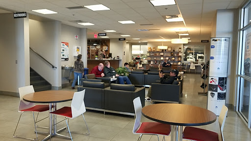 Car Dealer «Davis-Moore Chrysler Dodge Jeep Ram», reviews and photos, 7675 E Kellogg Dr, Wichita, KS 67207, USA