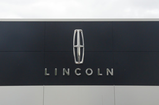 Used Car Dealer «Steve Link Ford Lincoln Inc.», reviews and photos, 916 West St, Grinnell, IA 50112, USA