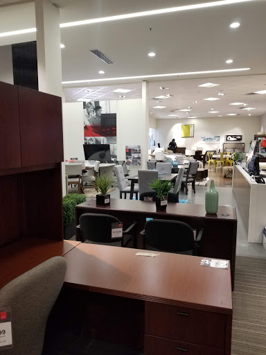 Furniture Rental Service «CORT Furniture Rental & Clearance Center», reviews and photos, 13946 Lee Jackson Memorial Hwy, Chantilly, VA 20151, USA