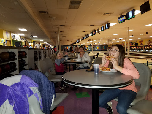 Bowling Alley «Cardinal Lanes», reviews and photos, 816 Joe Clifton Dr, Paducah, KY 42001, USA