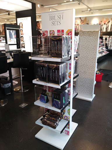 Cosmetics Store «SEPHORA», reviews and photos, 1244 3rd St, Santa Monica, CA 90401, USA