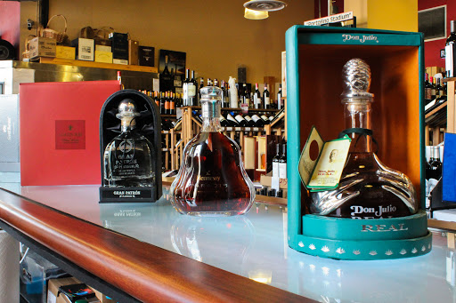 Liquor Store «Portofino Wine Bank», reviews and photos, 500 S. Pointe Dr #110, Miami Beach, FL 33139, USA