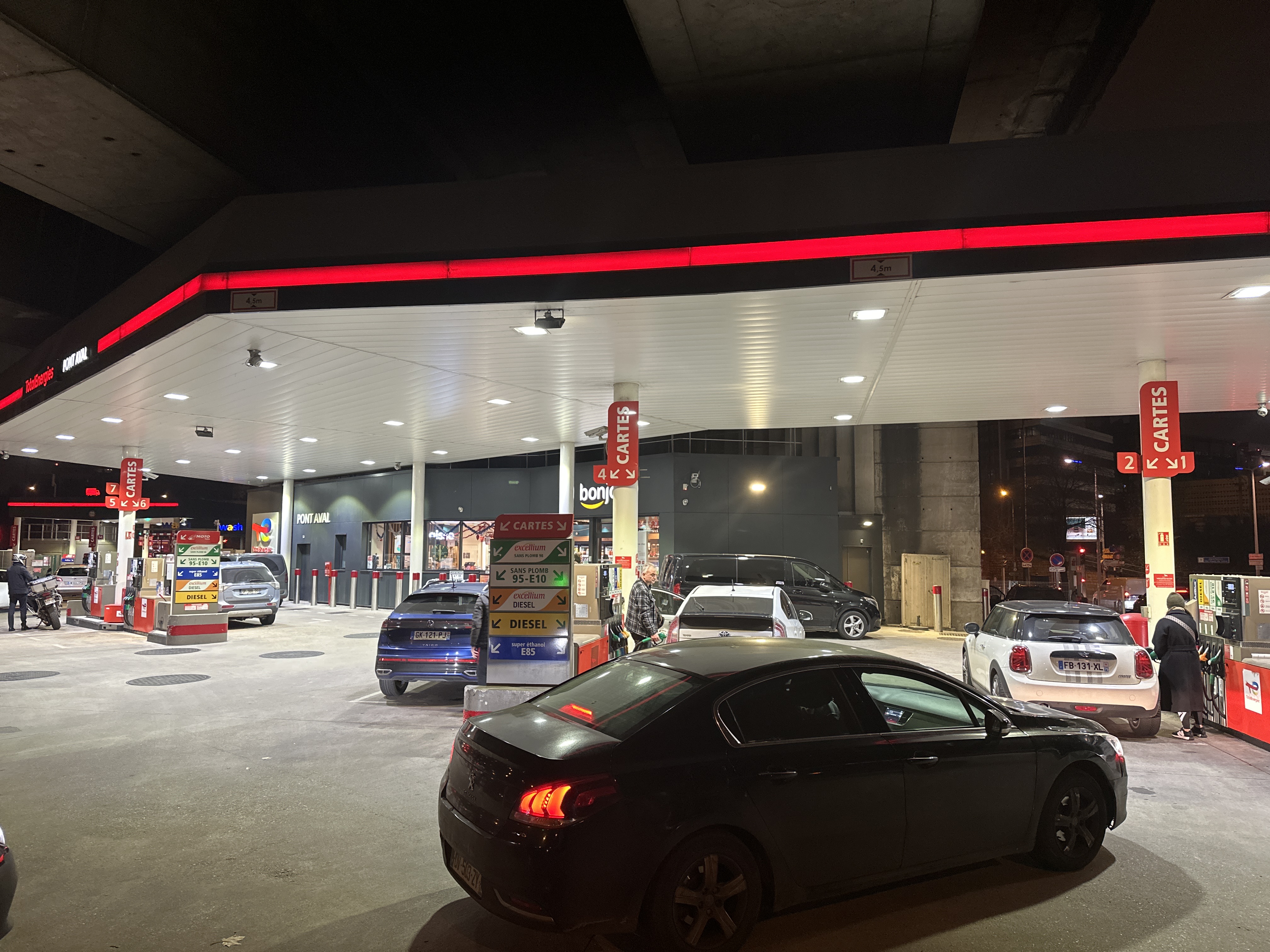 Photo n° 2 de l'avis de Vladimir.a fait le 15/12/2023 à 20:33