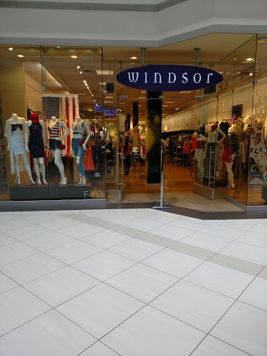 Shopping Mall «Woodfield Mall», reviews and photos, 5 Woodfield Mall, Schaumburg, IL 60173, USA