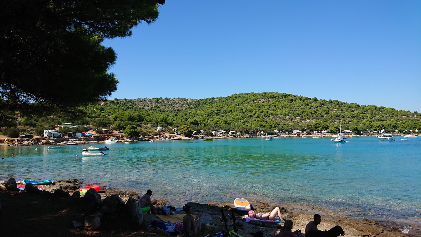 Photo de Garbinada beach avec un niveau de propreté de sale
