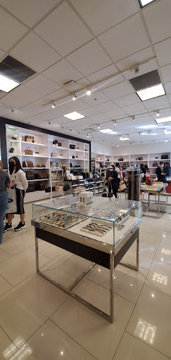 Fashion Accessories Store «Michael Kors», reviews and photos, 3690 Livermore Outlets Dr, Livermore, CA 94551, USA
