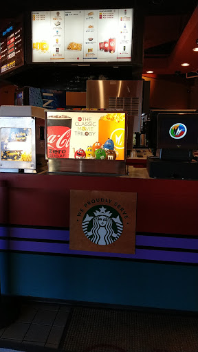 Movie Theater «Regal Cinemas Hooksett 8», reviews and photos, 100 Technology Dr, Hooksett, NH 03106, USA