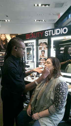 Cosmetics Store «SEPHORA», reviews and photos, 2800 Clarendon Blvd r550, Arlington, VA 22201, USA