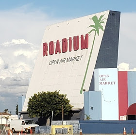 The Roadium Open Air Market, 2500 W Redondo Beach Blvd, Torrance, CA 90504, USA, 