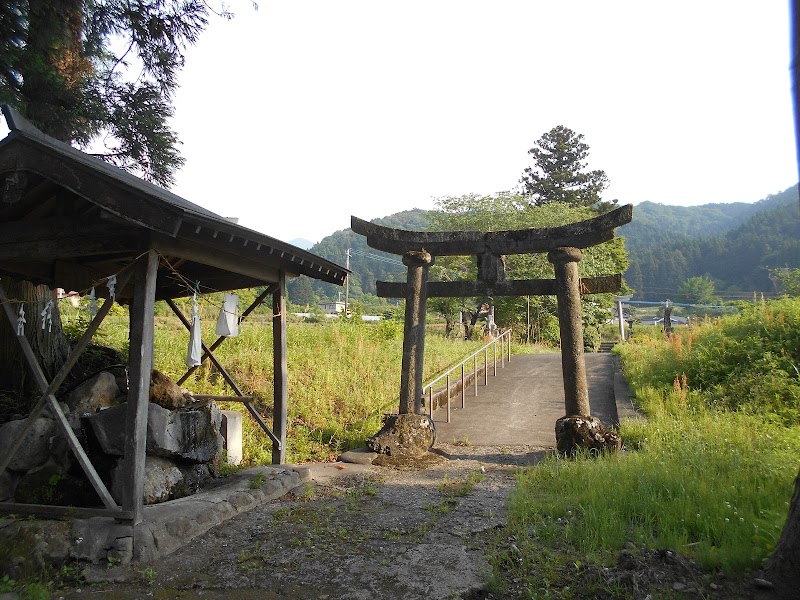 天間八幡神社