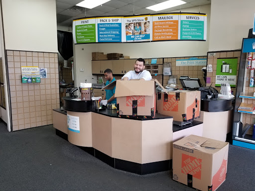 Shipping and Mailing Service «The UPS Store», reviews and photos, 53 E Merrick Rd, Freeport, NY 11520, USA