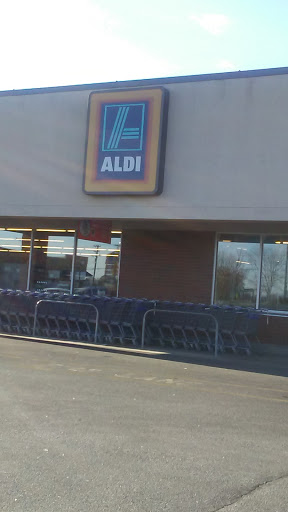 Supermarket «ALDI Greenville, SC», reviews and photos, 6149 White Horse Rd, Greenville, SC 29611, USA