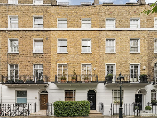 Reviews of Kinleigh Folkard & Hayward South Kensington Estate Agents in London - Real estate agency