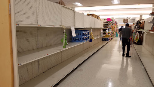 Grocery Store «Giant», reviews and photos, 1454 Chain Bridge Rd, McLean, VA 22101, USA