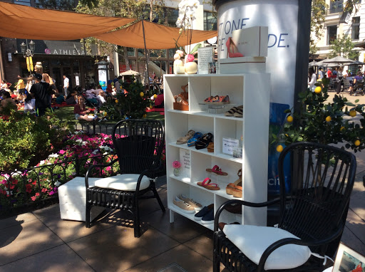 Shopping Mall «The Grove», reviews and photos, 189 The Grove Dr, Los Angeles, CA 90036, USA