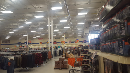 Department Store «Mills Fleet Farm», reviews and photos, 1935 Levi Griffin Rd, Carver, MN 55315, USA