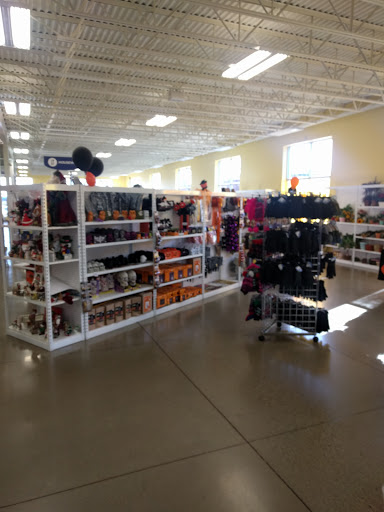 Thrift Store «Goodwill - St. Paul», reviews and photos