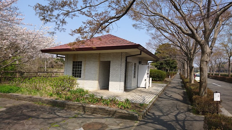 横須賀市営 公園墓地公衆トイレ