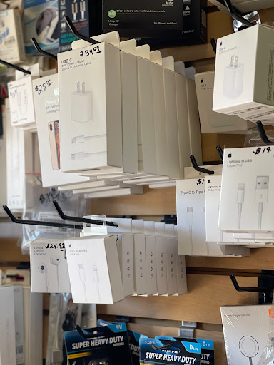 Electronics Repair Shop «Cracked Screens-Computer Repair-Phone Screen Repair», reviews and photos, 2315 California Ave, Corona, CA 92881, USA