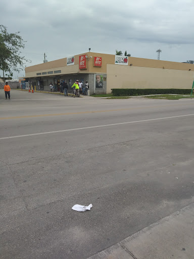 Supermarket «Diaz Supermarket», reviews and photos, 212 W Mowry Dr, Homestead, FL 33030, USA