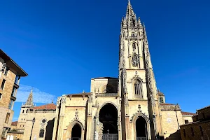 Metropolitan Cathedral of San Salvador of Oviedo image