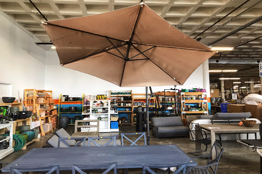 Building Materials Store «Habitat For Humanity ReStore Elgin», reviews and photos, 800 N State St, Elgin, IL 60123, USA