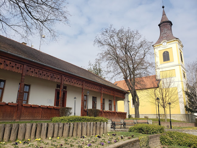 Paszabi Szőttes Népművészeti Ház - Múzeum