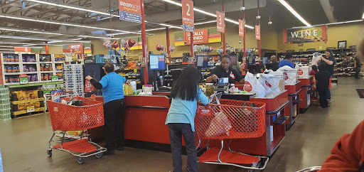 Grocery Store «Grocery Outlet Bargain Market», reviews and photos, 424 Roseville Square, Roseville, CA 95678, USA