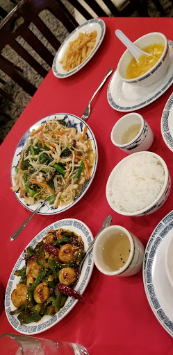 Shopping Mall «Walnut Hill Shopping Center», reviews and photos, 16529 S Frederick Ave, Gaithersburg, MD 20877, USA