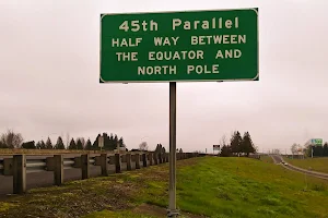 45th Parallel image