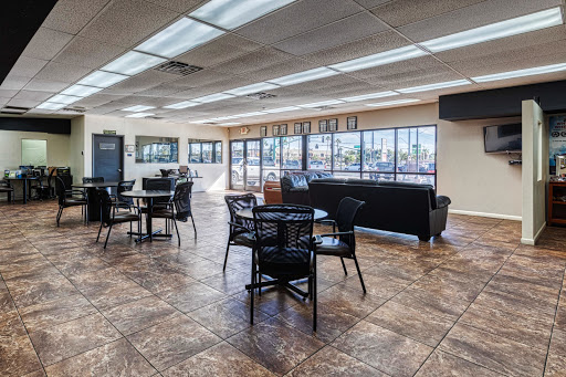 Truck Dealer «Truckmasters Truck & Car Sales», reviews and photos, 3152 E Bell Rd, Phoenix, AZ 85032, USA