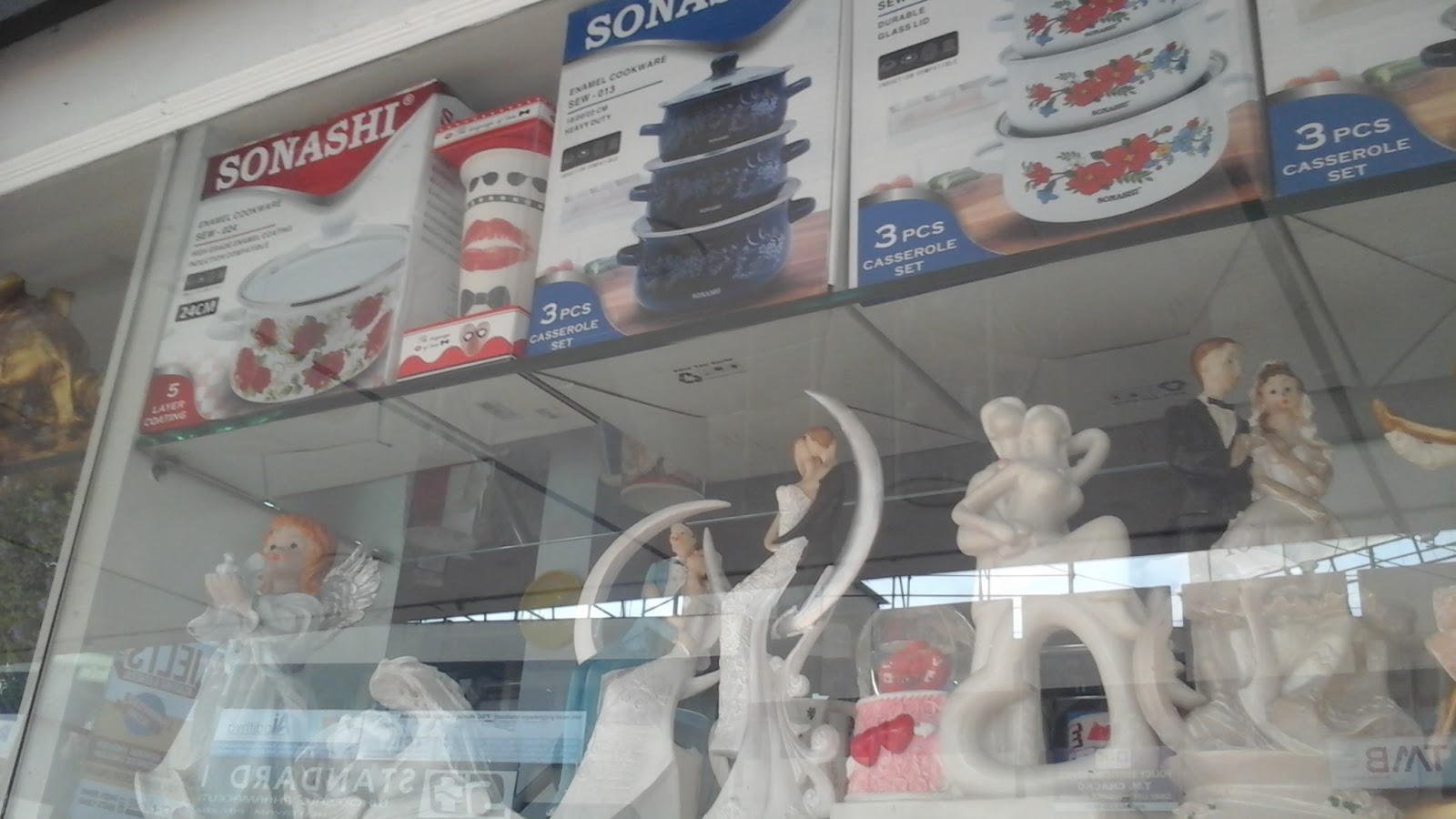 supermarket image