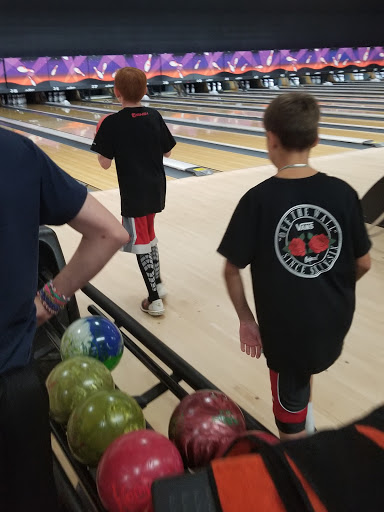 Bowling Alley «AMF Woodlawn Lanes», reviews and photos, 6410 Security Blvd, Baltimore, MD 21207, USA