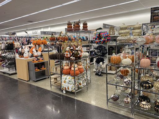 Department Store «Nordstrom Rack», reviews and photos, 3920 124th Ave SE, Bellevue, WA 98006, USA