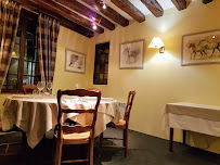 Atmosphère du Restaurant Auberge l'Ecuyer Normand à Chandai - n°4