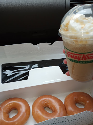 Bakery «Krispy Kreme Doughnuts», reviews and photos, 2128 W Brandon Blvd, Brandon, FL 33511, USA