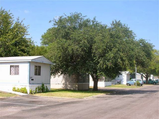 River Oaks Manufactured Home Community