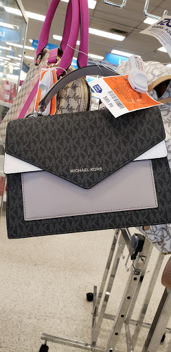 Clothing Store «Ross Dress for Less», reviews and photos, 7455 Greenbelt Rd, Greenbelt, MD 20770, USA