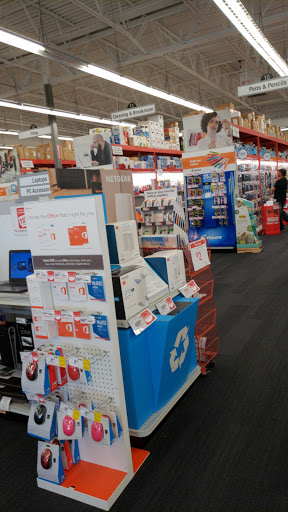 Office Supply Store «Staples», reviews and photos, 1595 Palm Bay Rd NE, Palm Bay, FL 32905, USA
