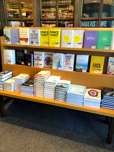 Book Store «Barnes & Noble Booksellers Valencia», reviews and photos, 23630 Valencia Blvd, Santa Clarita, CA 91355, USA