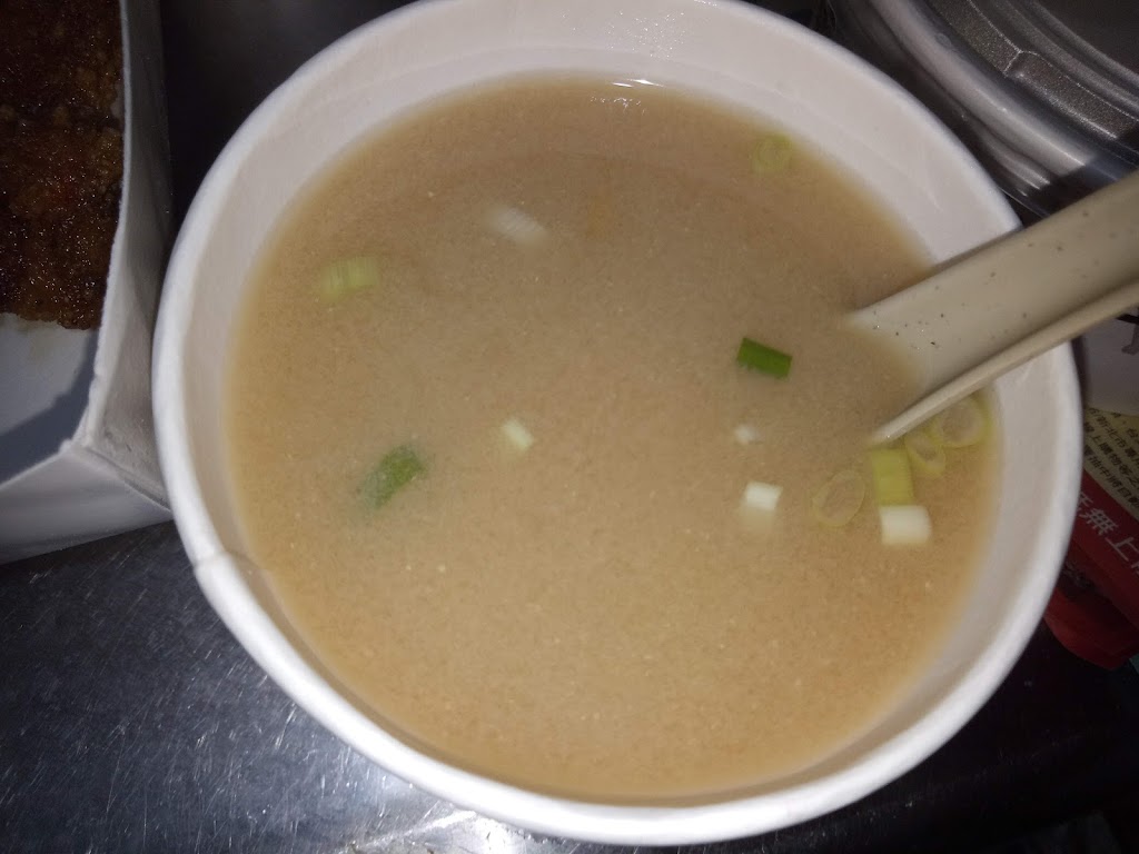 梁社漢排骨 新店建國店 的照片