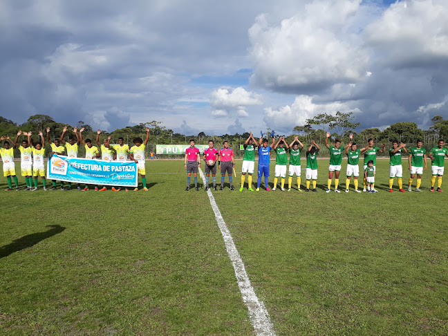 Opiniones de Estadio Víctor Hugo Georgis en Puyo - Campo de fútbol