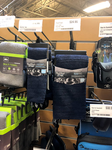 Camping Store «REI», reviews and photos, 970 W Eisenhower Pkwy, Ann Arbor, MI 48103, USA
