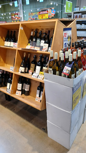 Grocery Store «H-E-B Grocery», reviews and photos, 407 S Adams St, Fredericksburg, TX 78624, USA