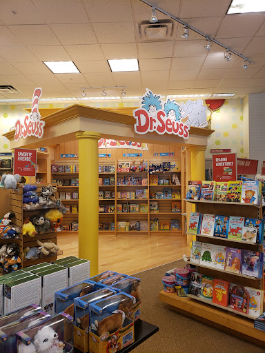 Book Store «Barnes & Noble Booksellers Palms Crossing», reviews and photos, 3300 W Frontage Rd #1100, McAllen, TX 78501, USA
