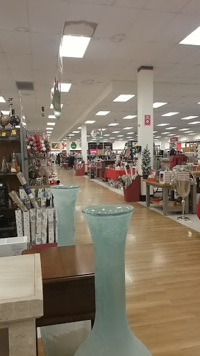 Department Store «T.J. Maxx», reviews and photos, 865 Bridgeport Ave, Shelton, CT 06484, USA