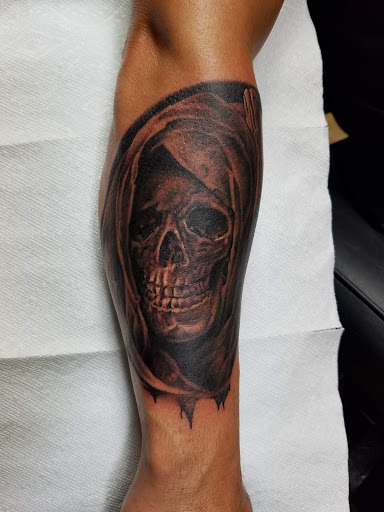 Tattoo Shop «Aces High Tattoo Shop», reviews and photos, 5946 Okeechobee Blvd, West Palm Beach, FL 33417, USA