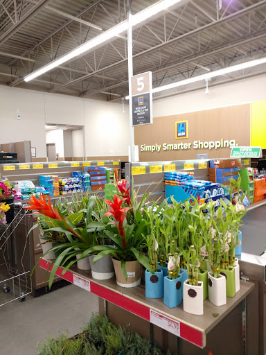 Supermarket «ALDI», reviews and photos, 465 Charles H Dimmock Pkwy, Colonial Heights, VA 23834, USA