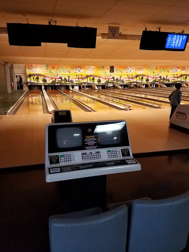 Bowling Alley «Hartfield Lanes & Lounge», reviews and photos, 3490 Twelve Mile Rd, Berkley, MI 48072, USA