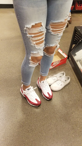 Sporting Goods Store «Nike Factory Store», reviews and photos, 447 Great Mall Dr #484, Milpitas, CA 95035, USA